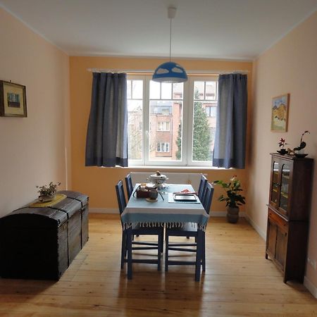 Woluwe-Saint-Lambert Guest House Dasos Kynthos מראה חיצוני תמונה